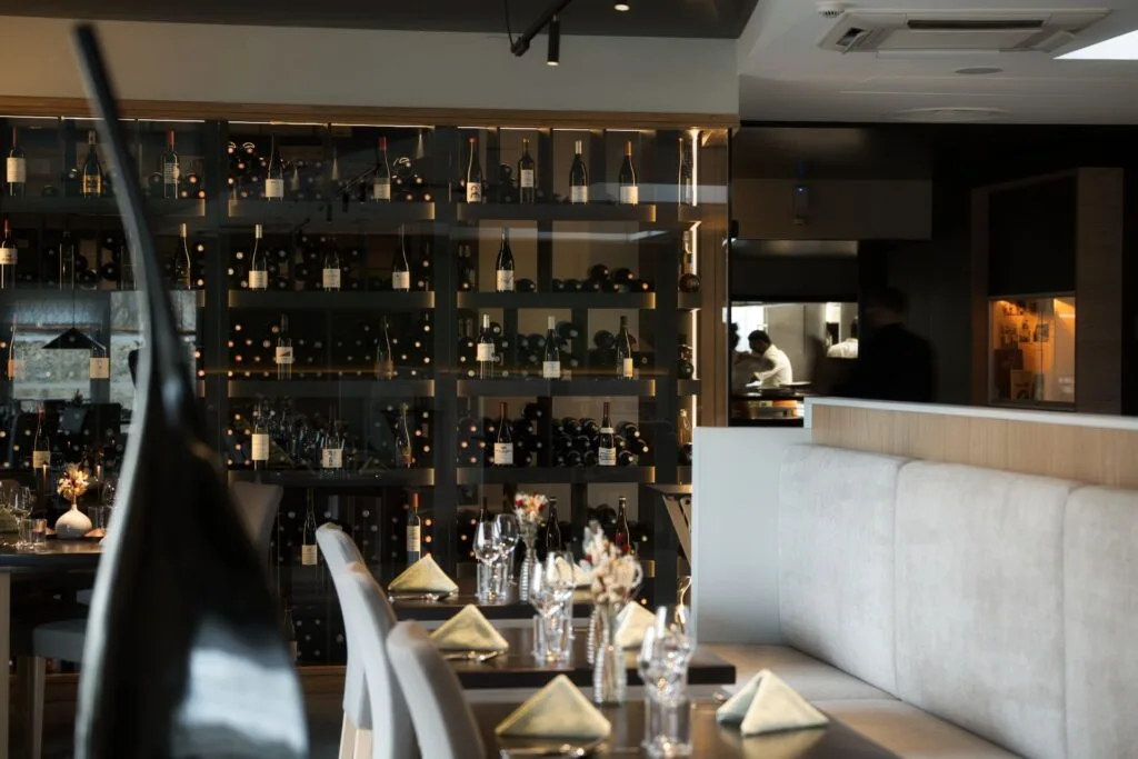 Restaurant ala12 et leur cave a vin plus de 200 references