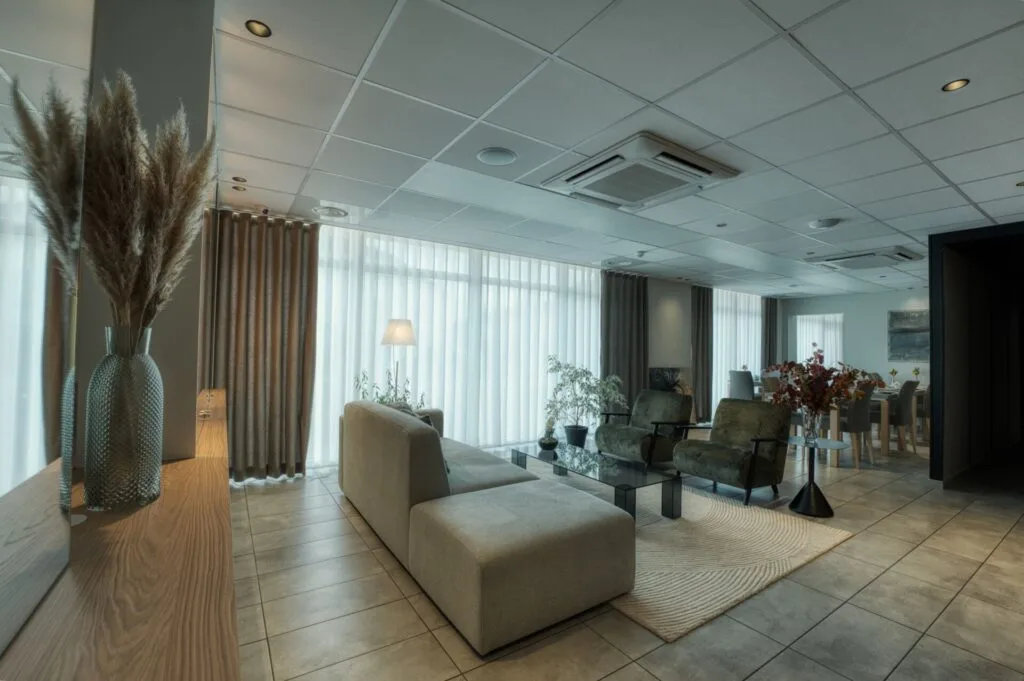 salon-lounge-hotel-ala12